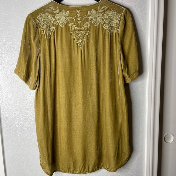 Top - Picture 5 of 6